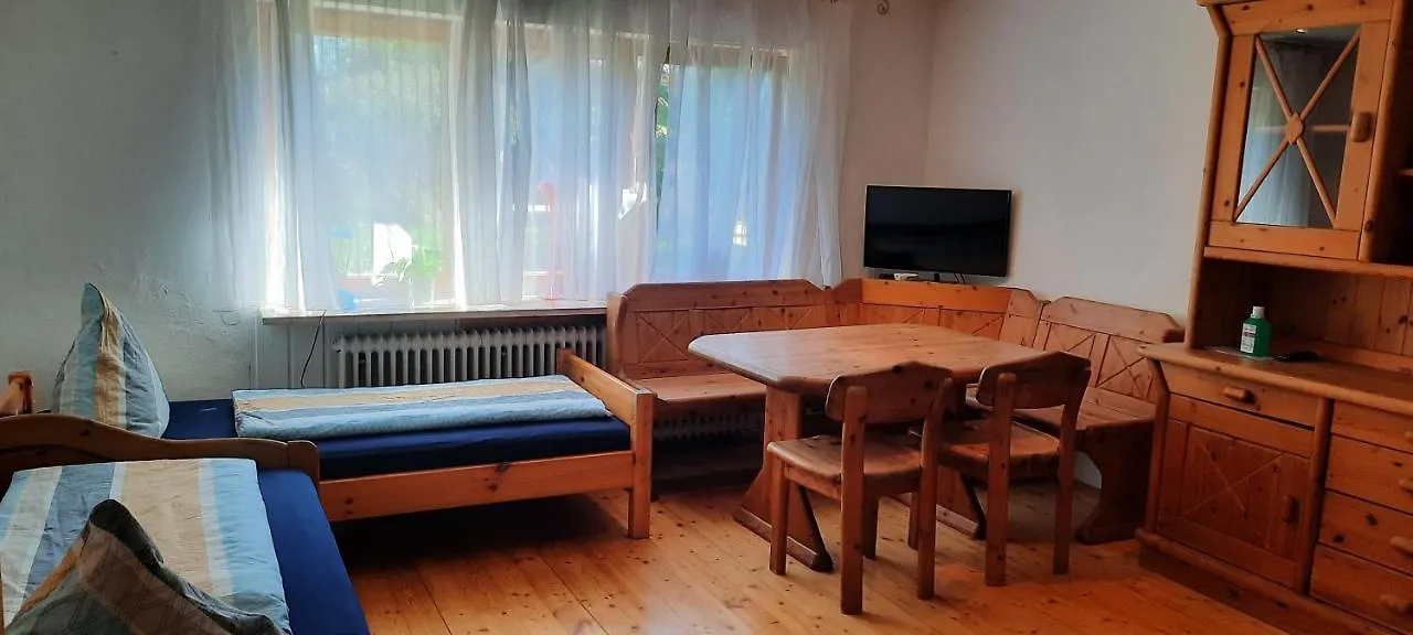 Apartment Helle Souterrainwohnung Naehe Flughafen, Landshut Und Muenchen 1 Bis 5 Personen Bruckberg Germany