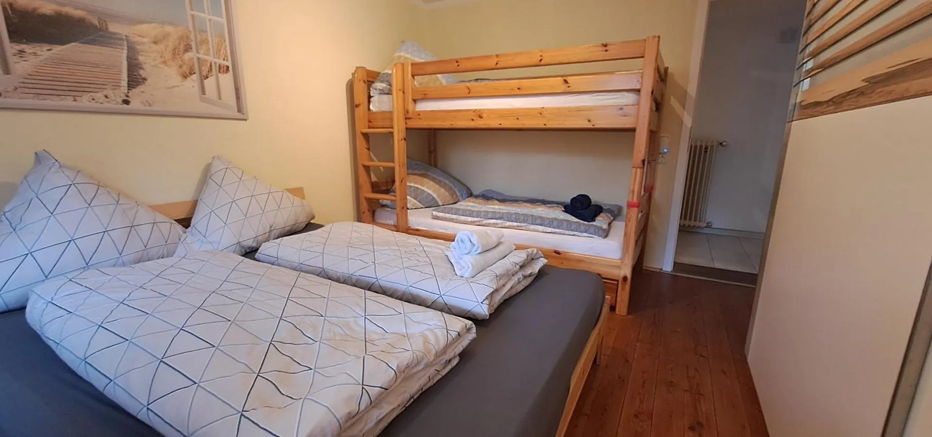 Helle Souterrainwohnung Naehe Flughafen, Landshut Und Muenchen 1 Bis 5 Personen Bruckberg Apartment